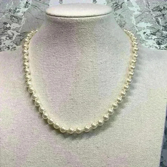 Vintage Faux Pearl Double Knotted Necklace - Picture 1 of 2